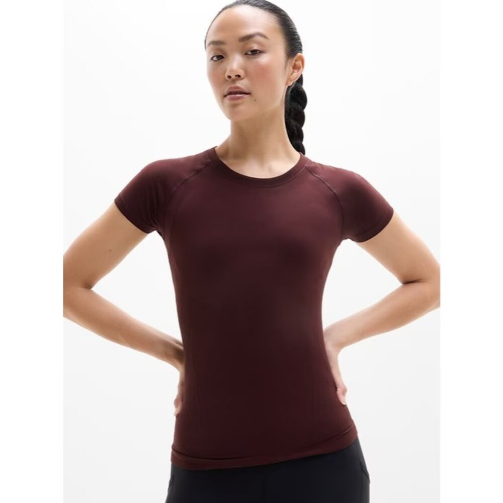 New Athleta S Momentum Seamless Tee Garnet Short Sleeve Small Regular